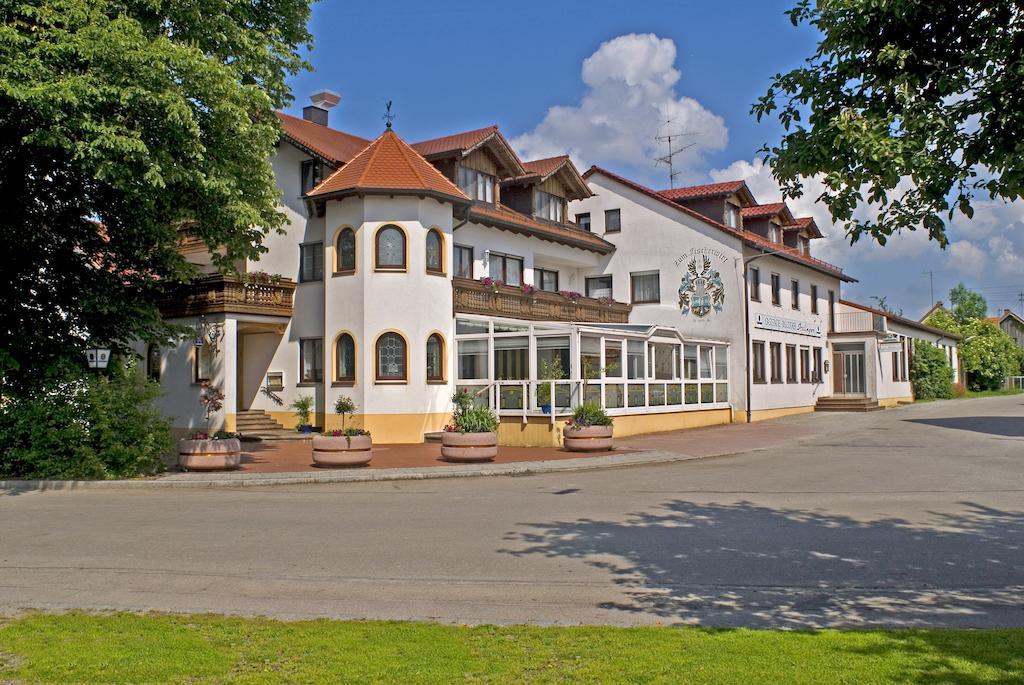Hotel Zum Fischerwirt Baindlkirch Buitenkant foto