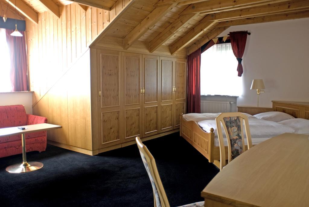 Hotel Zum Fischerwirt Baindlkirch Kamer foto